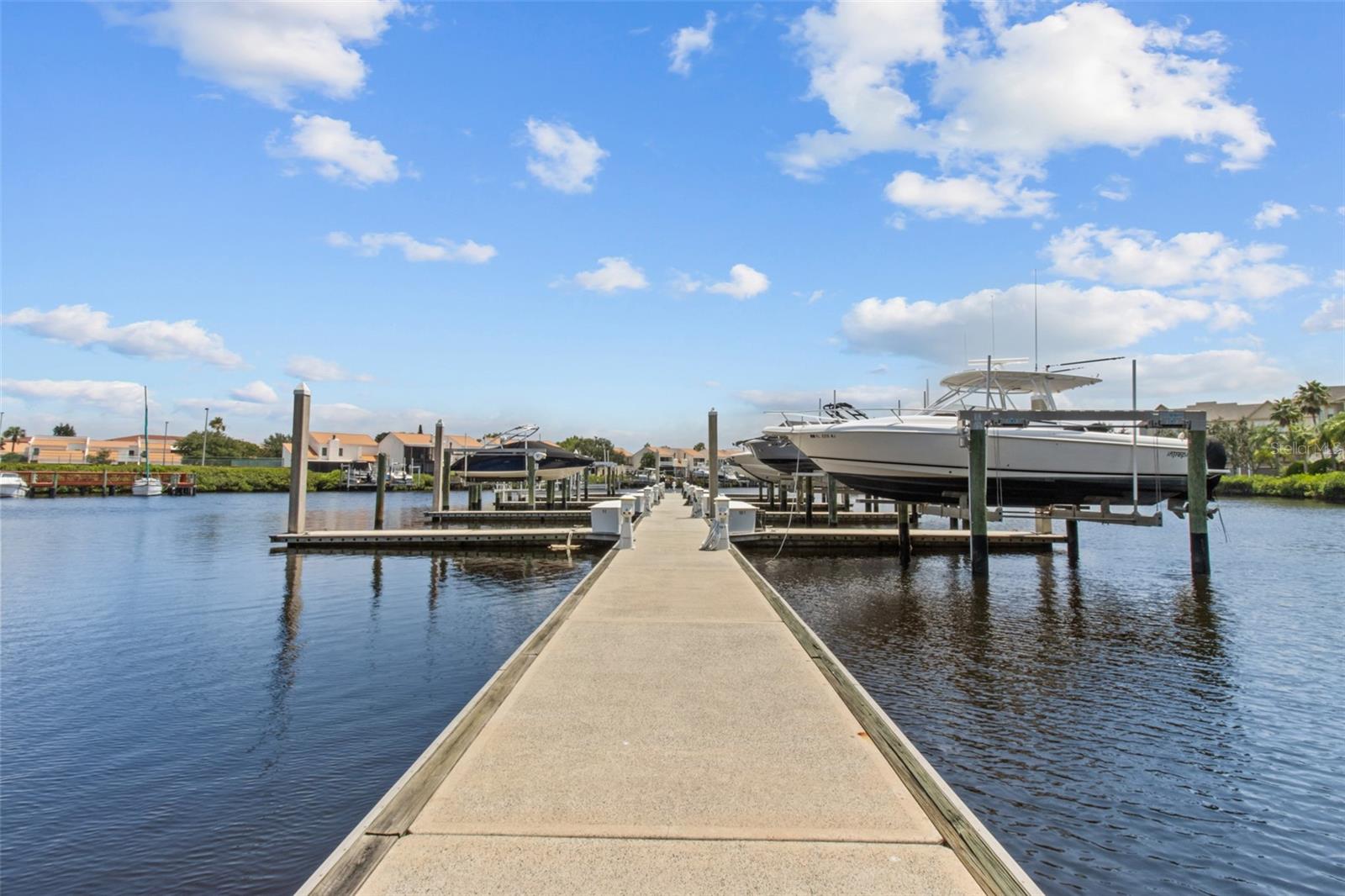 4336 SPINNAKER COVE LN, TAMPA, FL, 33615