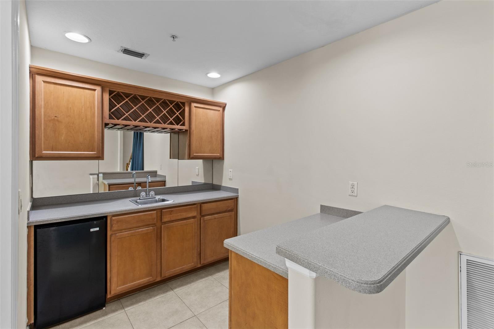 4336 SPINNAKER COVE LN, TAMPA, FL, 33615