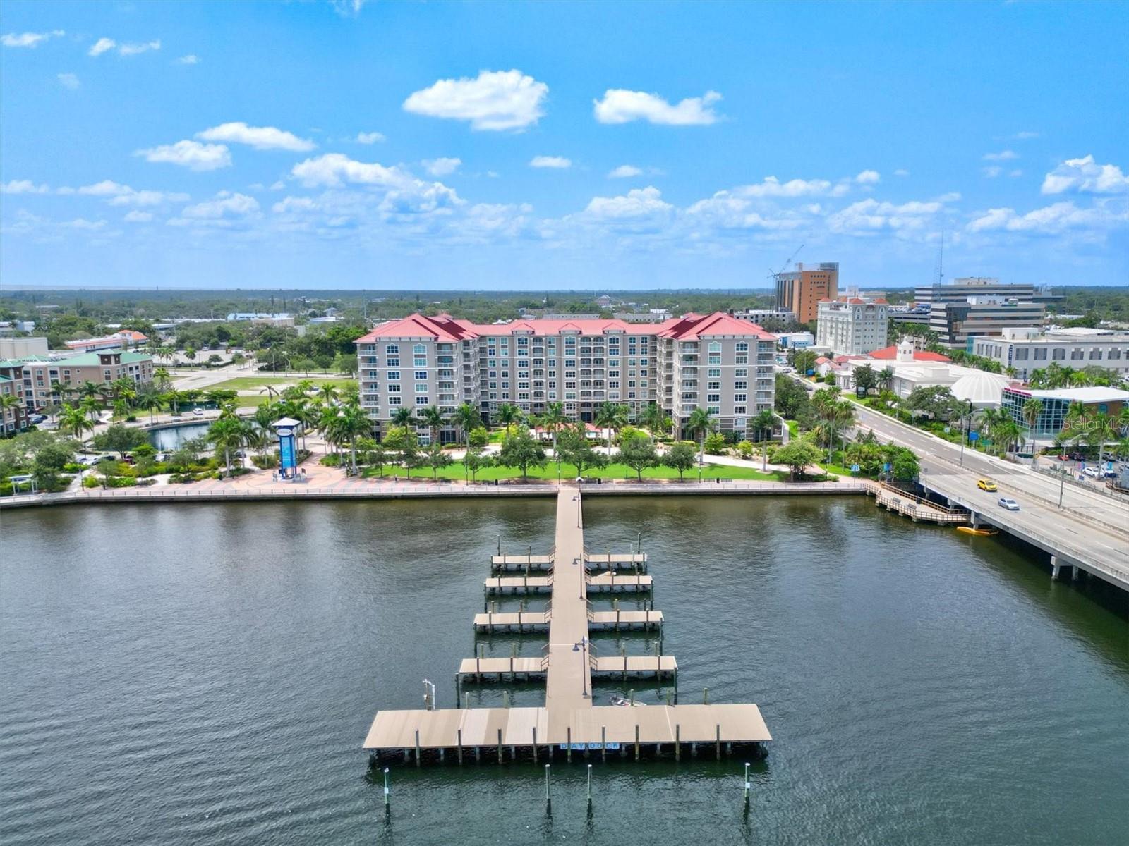 808 3RD AVE W #514, BRADENTON, FL, 34205