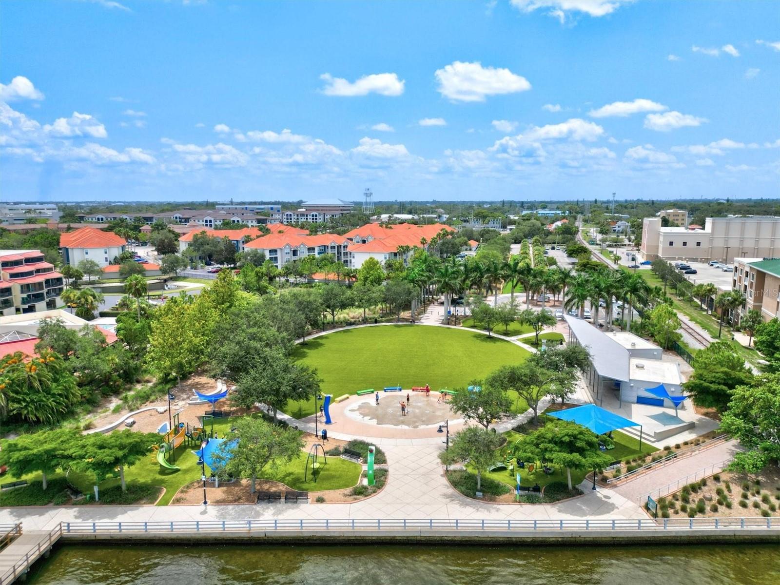 808 3RD AVE W #514, BRADENTON, FL, 34205