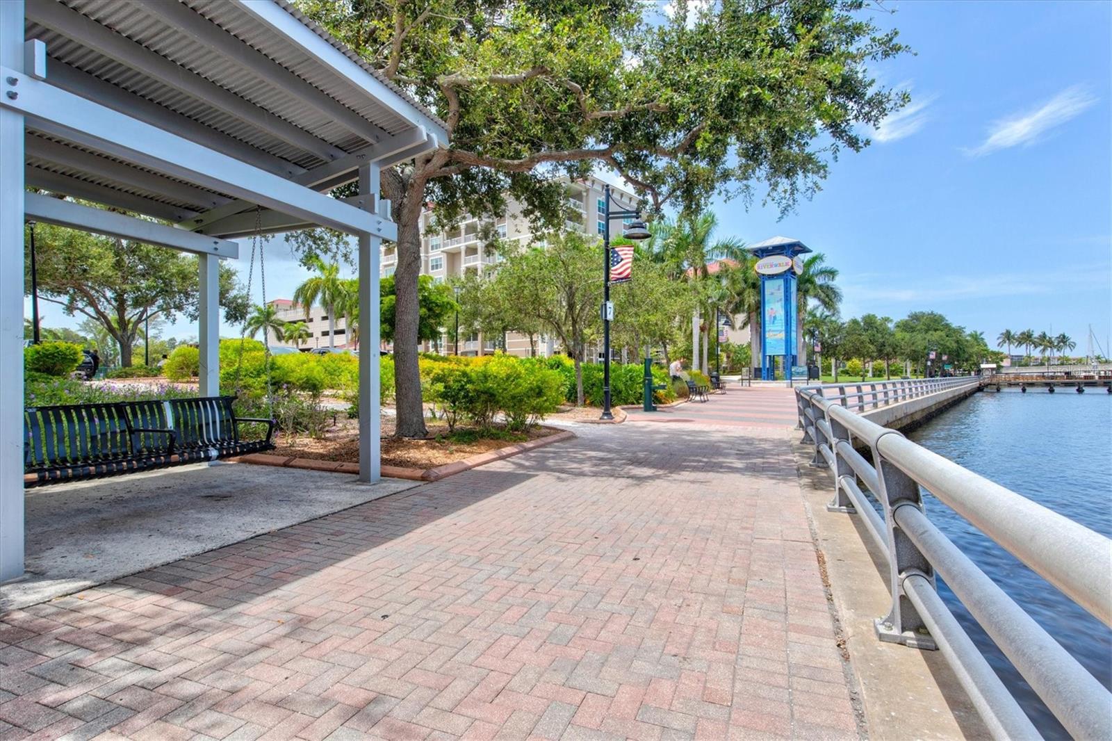 808 3RD AVE W #514, BRADENTON, FL, 34205