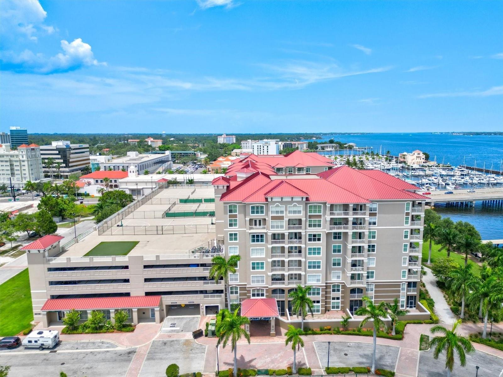 808 3RD AVE W #514, BRADENTON, FL, 34205
