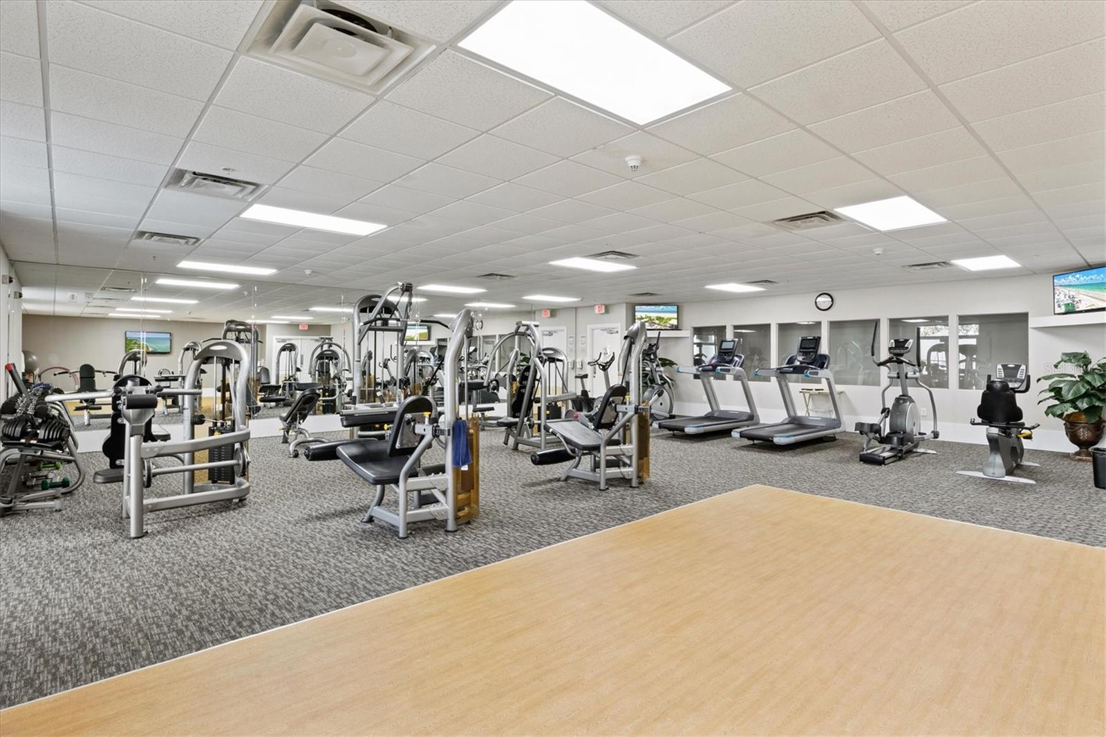 808 3RD AVE W #514, BRADENTON, FL, 34205