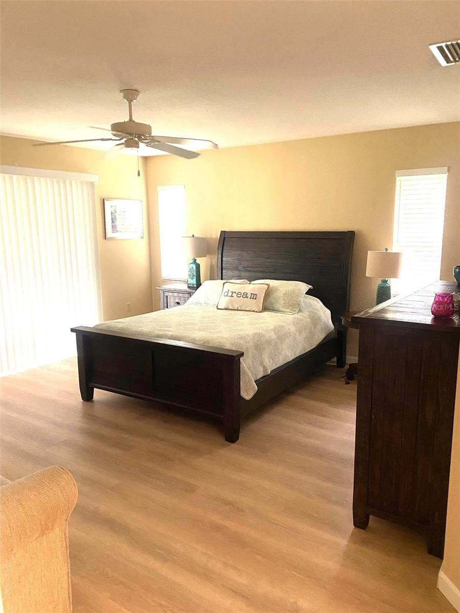 VILLAGE DES PINS I, SARASOTA, FL, 34238