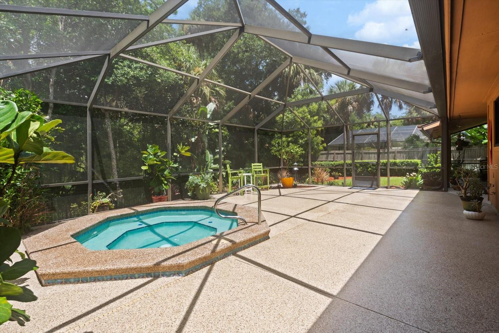 204 RIVER BLUFF DR, ORMOND BEACH, FL, 32174