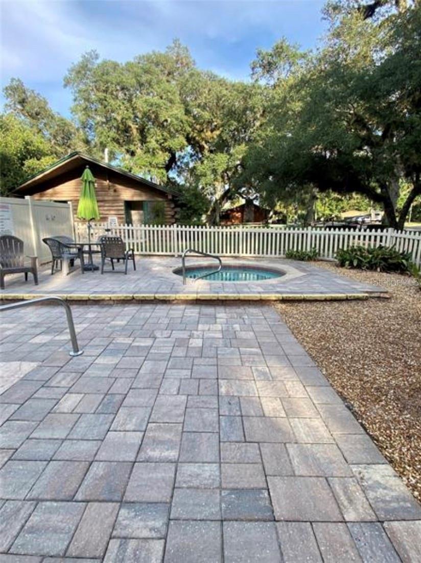 2884 NE 102ND CT, SILVER SPRINGS, FL, 34488