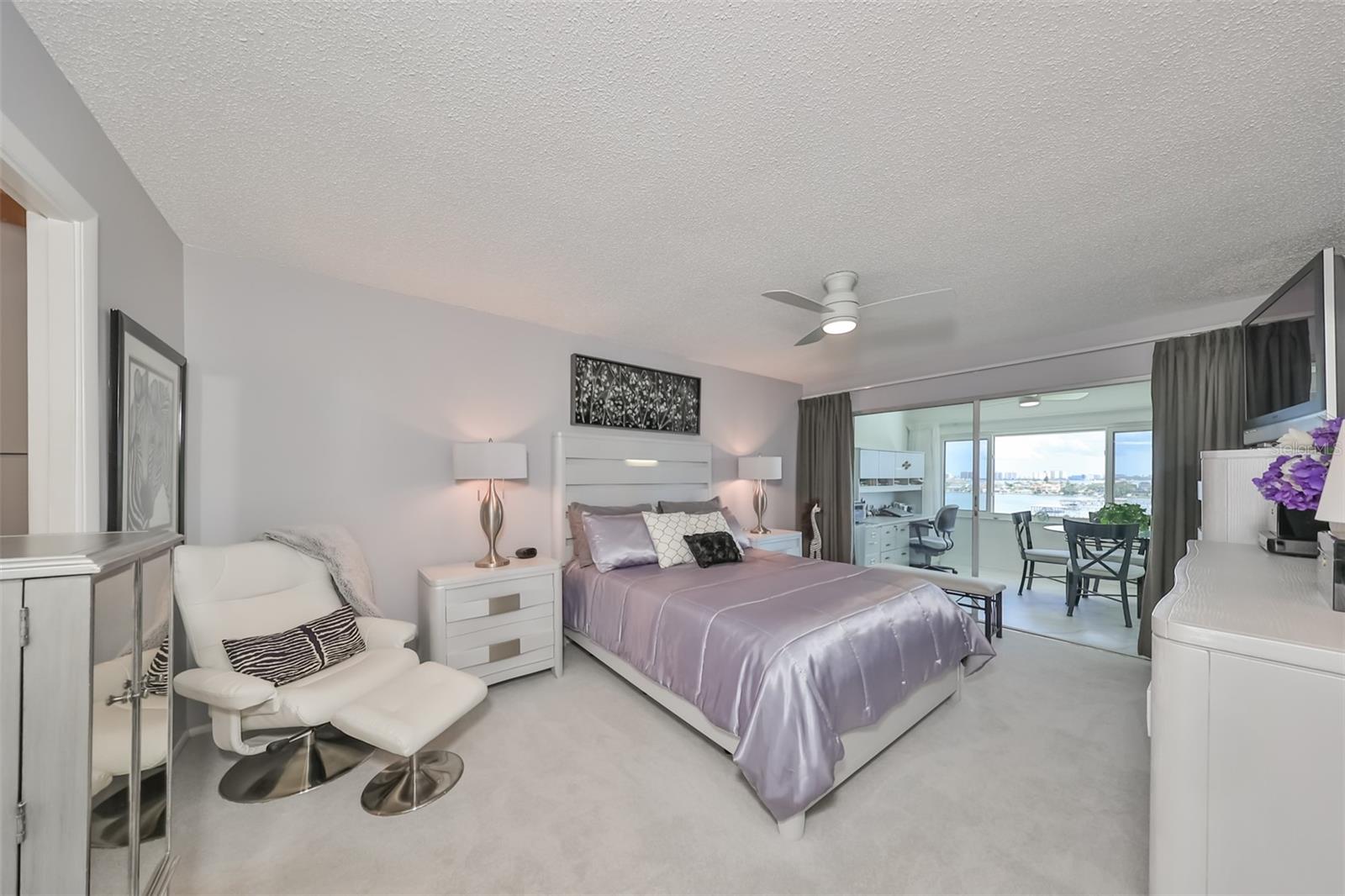 100 BLUFF VIEW DR #404A, BELLEAIR BLUFFS, FL, 33770