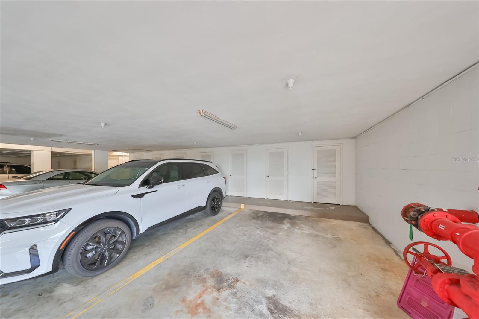 100 BLUFF VIEW DR #404A, BELLEAIR BLUFFS, FL, 33770