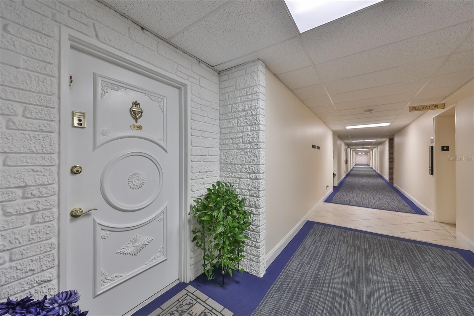 100 BLUFF VIEW DR #404A, BELLEAIR BLUFFS, FL, 33770