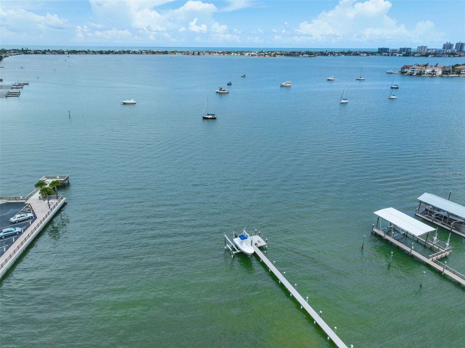 100 BLUFF VIEW DR #404A, BELLEAIR BLUFFS, FL, 33770