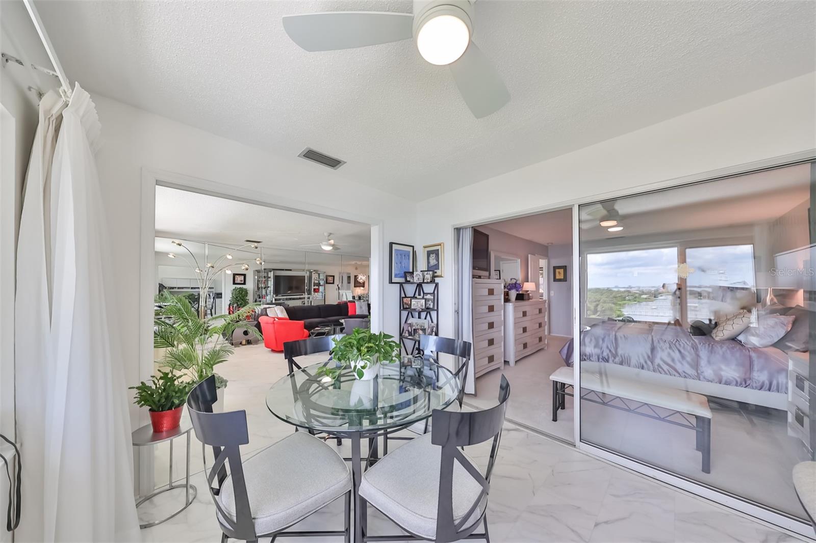 100 BLUFF VIEW DR #404A, BELLEAIR BLUFFS, FL, 33770