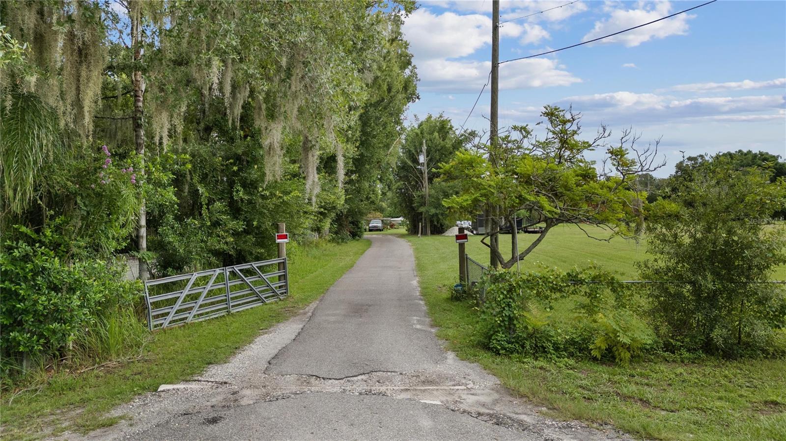 205 DENNISON RD, LUTZ, FL, 33548
