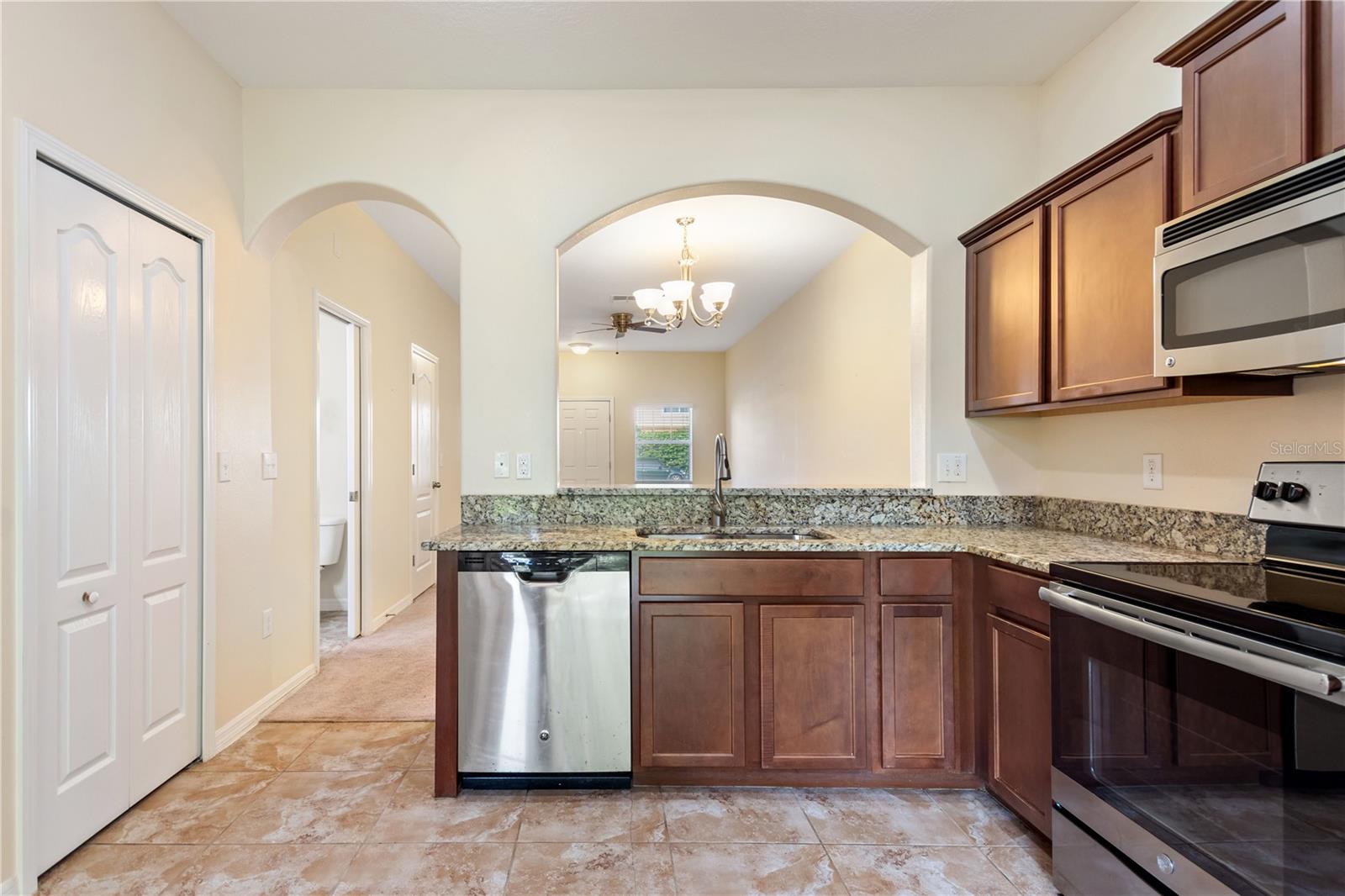 4032 MOUNTAIN CHESTNUT WAY, LAKELAND, FL, 33812