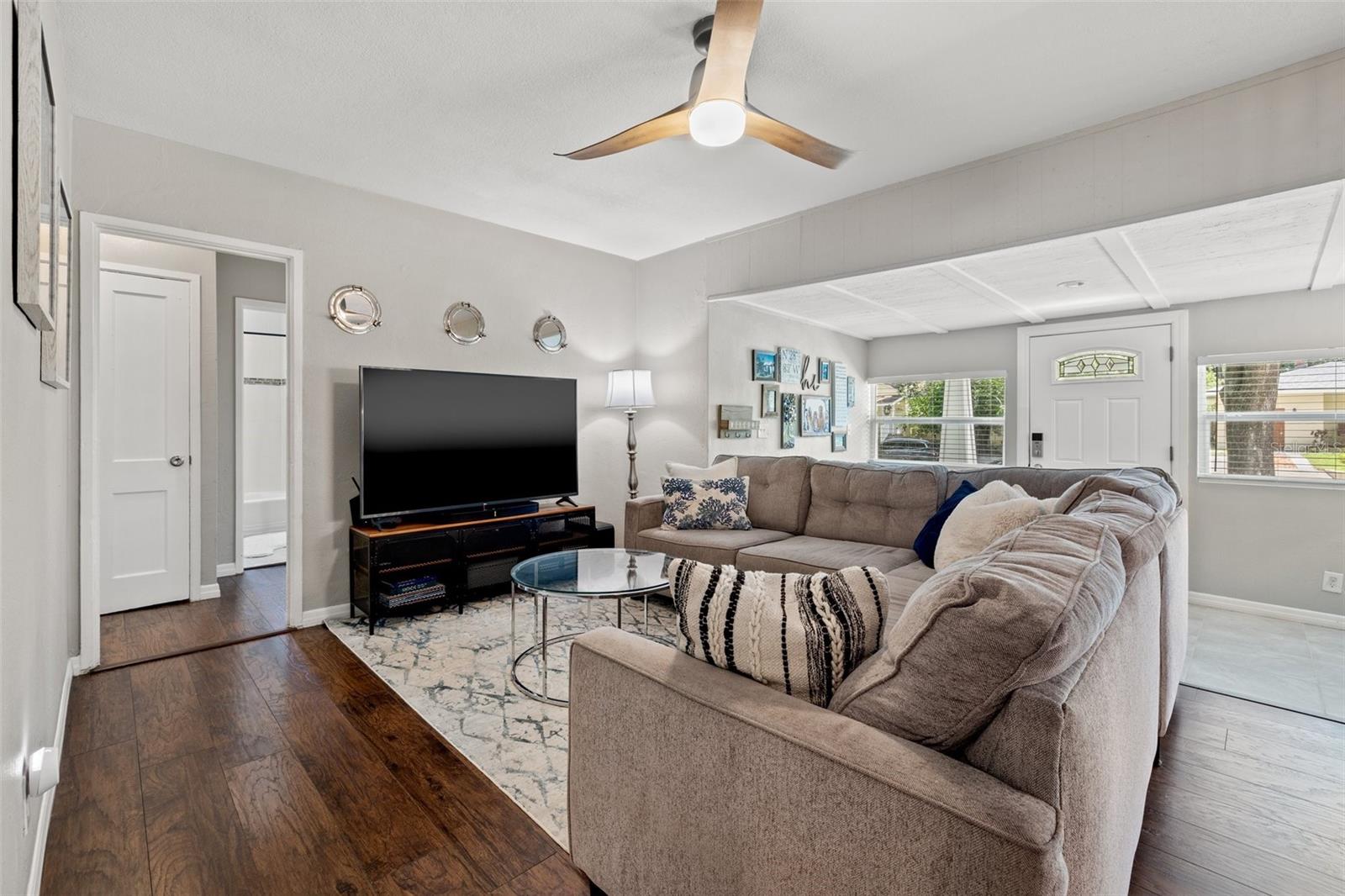 1206 E HAMILTON AVE, TAMPA, FL, 33604