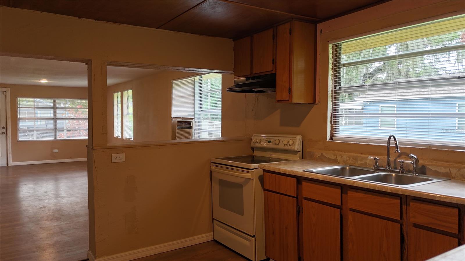 1017 WILLOW AVE, SANFORD, FL, 32771