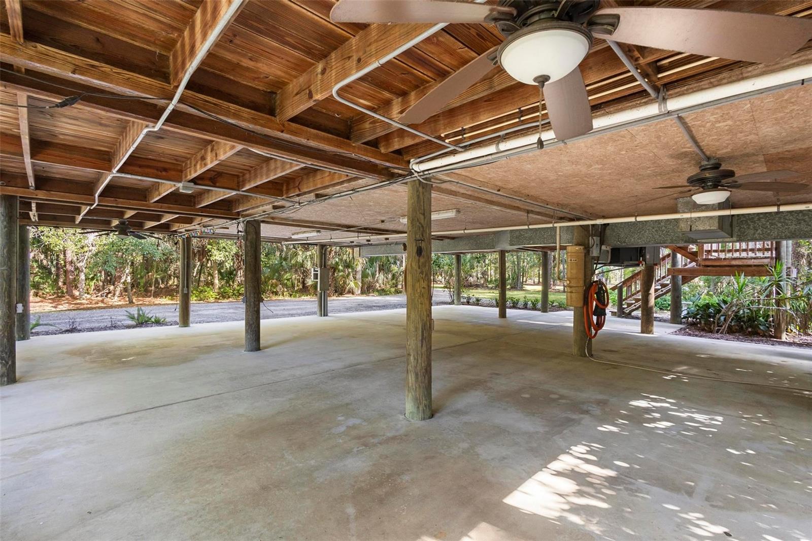 1205 SUTTON TRL, GENEVA, FL, 32732