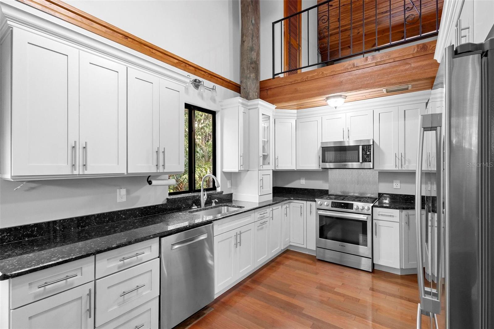 1205 SUTTON TRL, GENEVA, FL, 32732