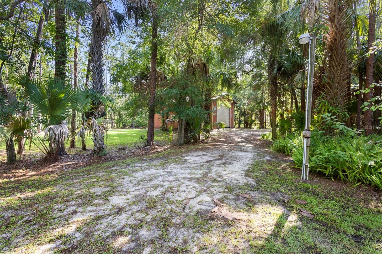 1205 SUTTON TRL, GENEVA, FL, 32732