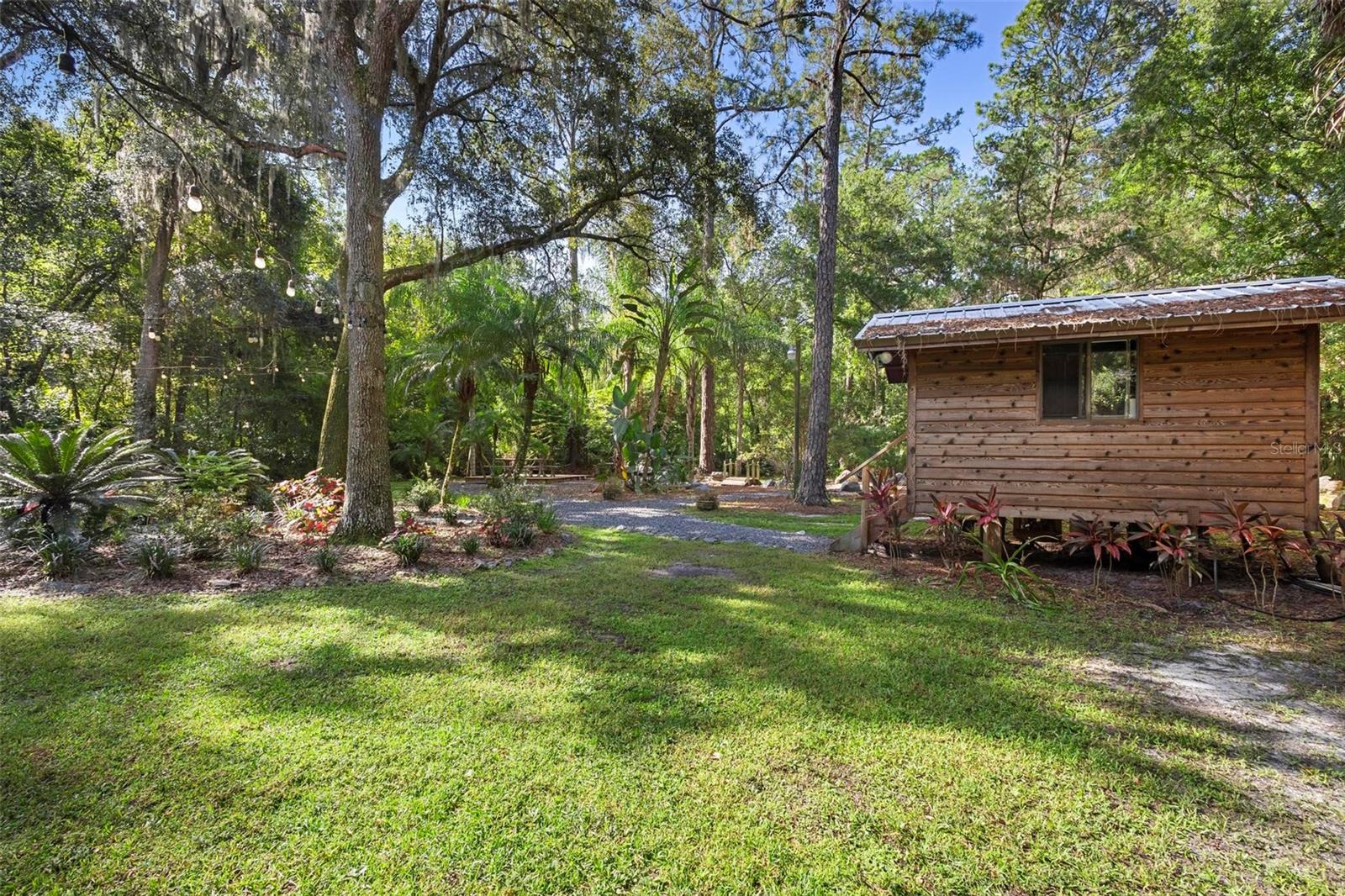 1205 SUTTON TRL, GENEVA, FL, 32732