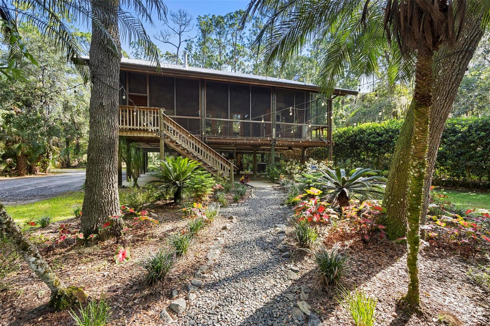 1205 SUTTON TRL, GENEVA, FL, 32732
