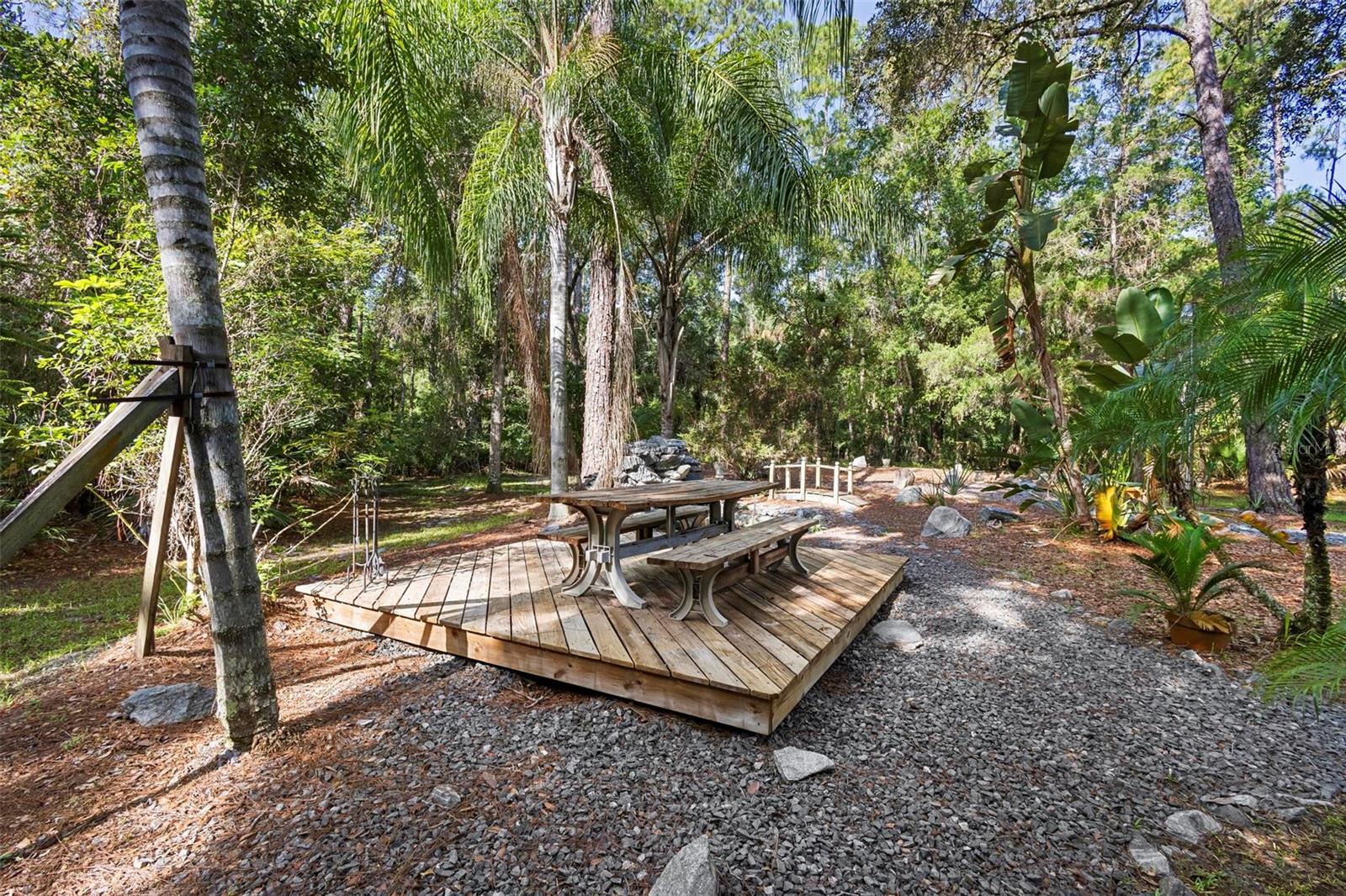 1205 SUTTON TRL, GENEVA, FL, 32732