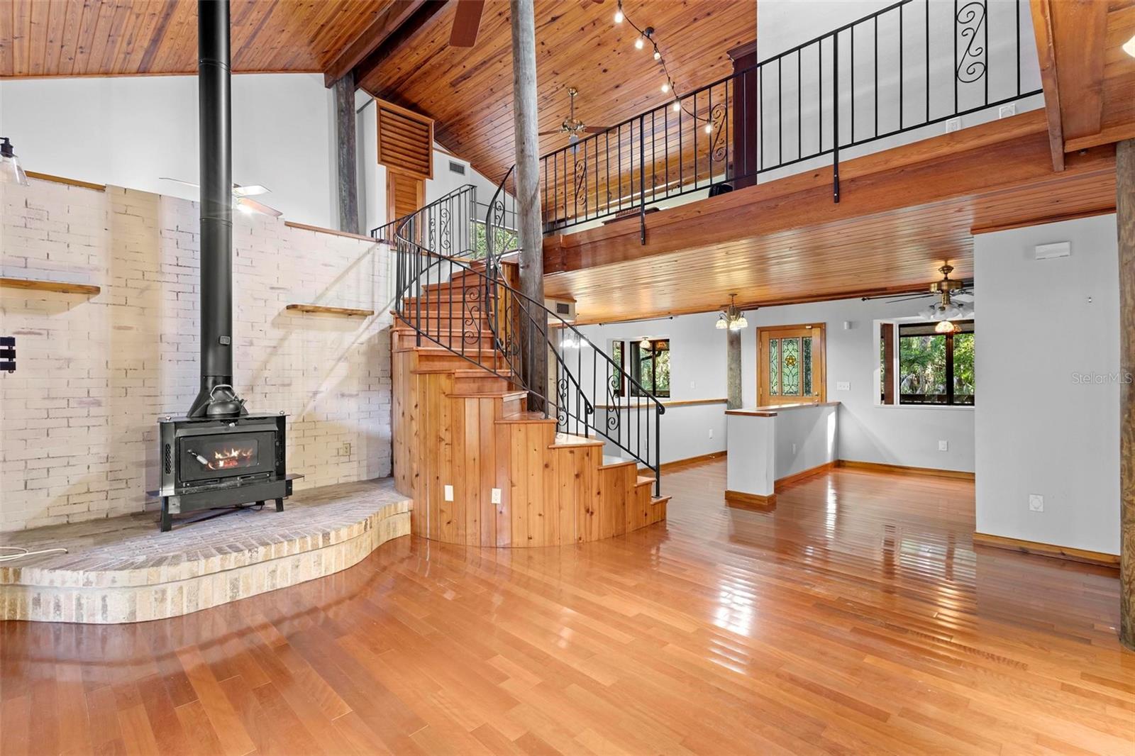 1205 SUTTON TRL, GENEVA, FL, 32732