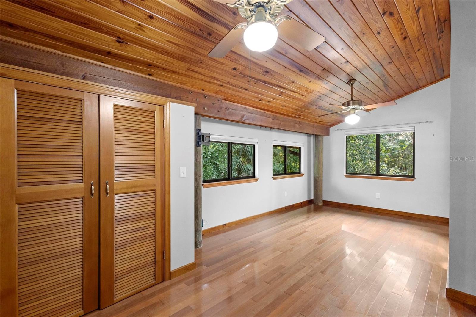 1205 SUTTON TRL, GENEVA, FL, 32732