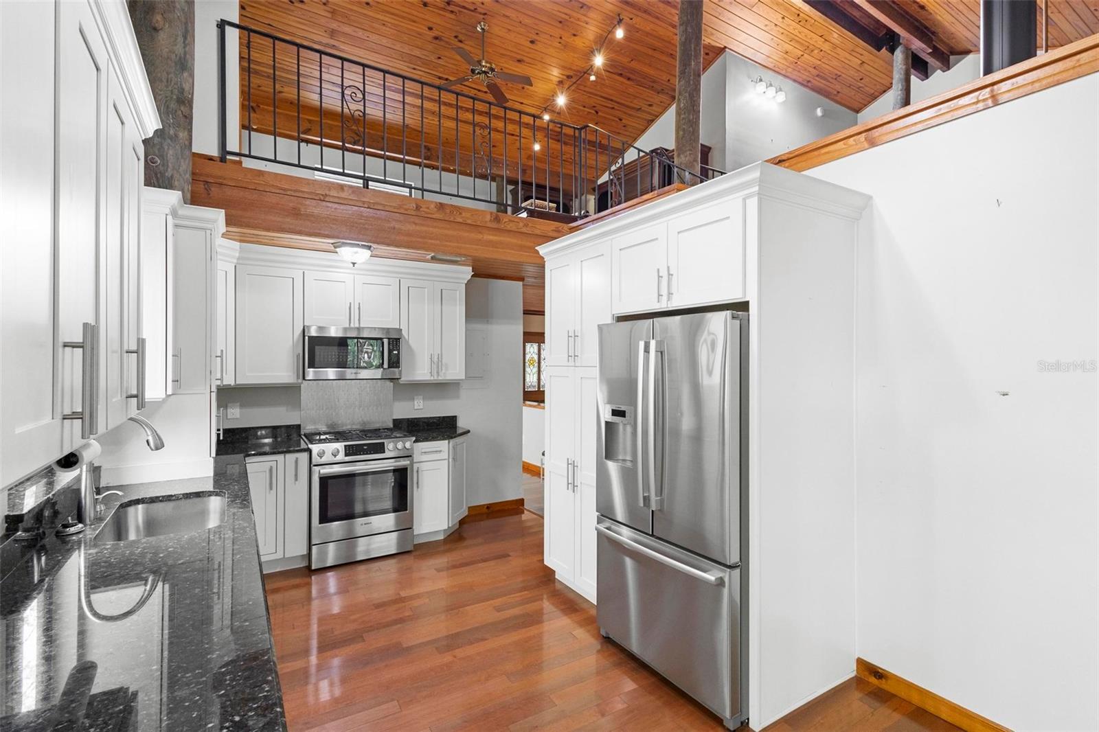 1205 SUTTON TRL, GENEVA, FL, 32732