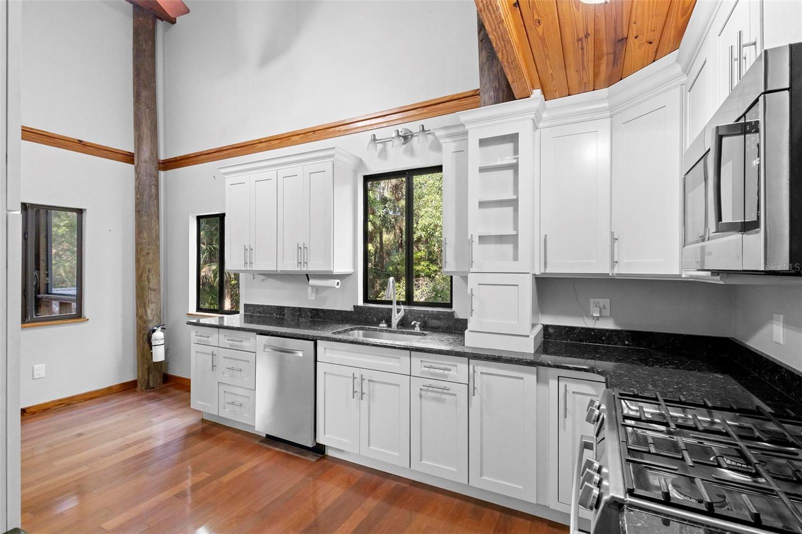 1205 SUTTON TRL, GENEVA, FL, 32732