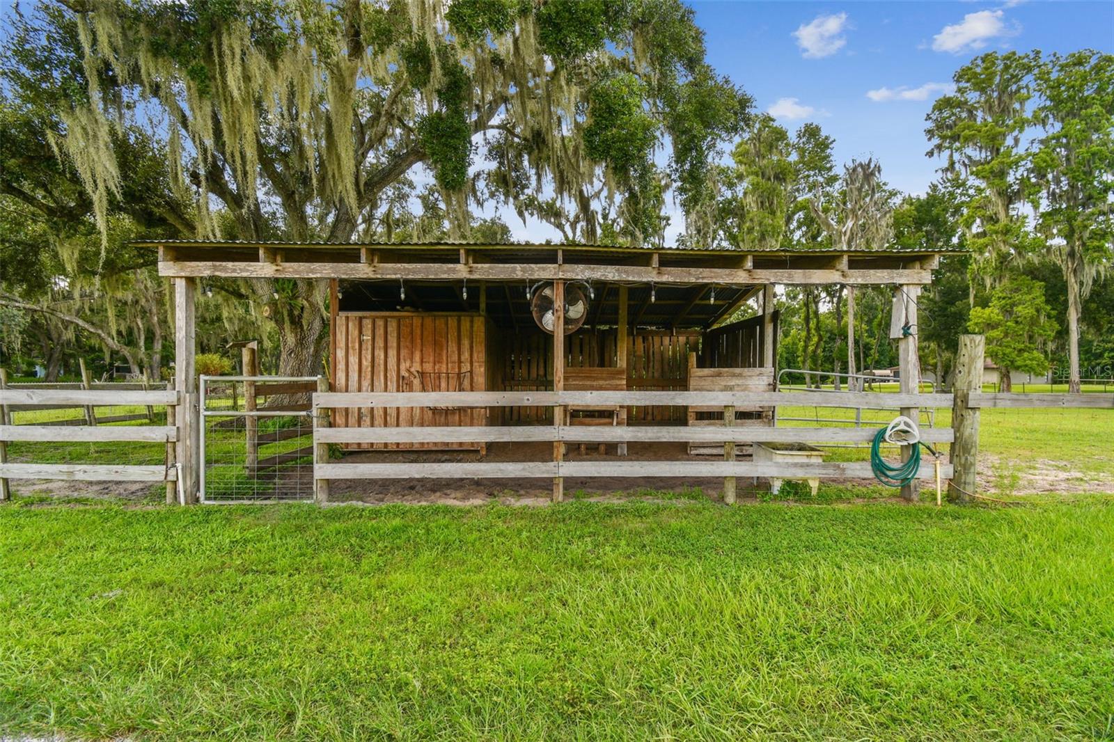 3520 LESLIE WEST RD, DOVER, FL, 33527