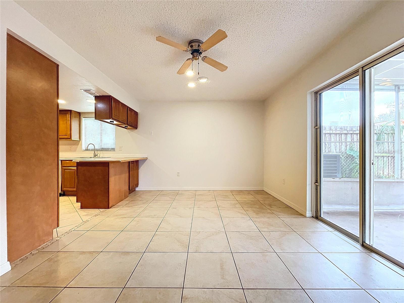 1426 PERSIMMON WAY, LAKELAND, FL, 33811