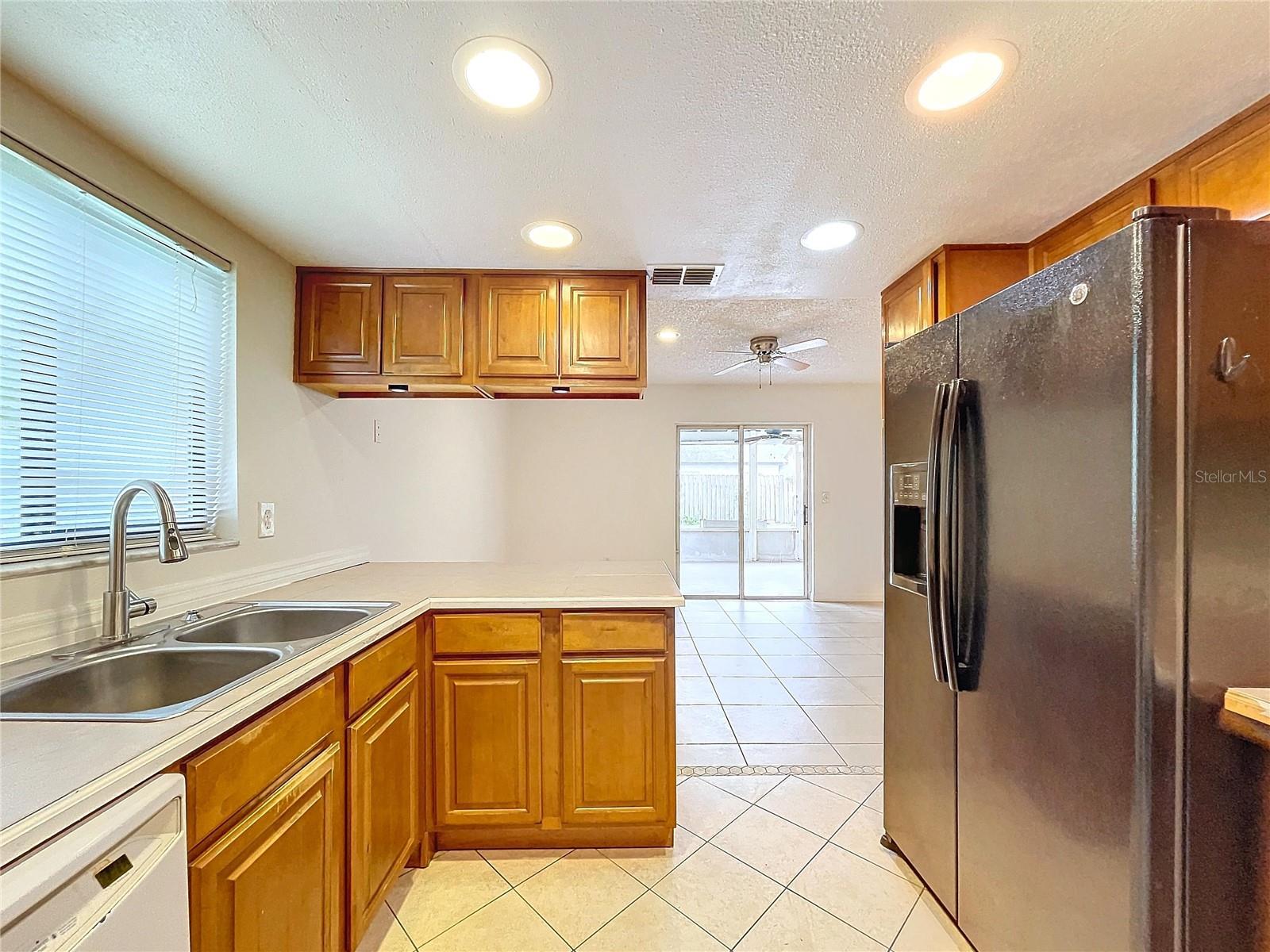 1426 PERSIMMON WAY, LAKELAND, FL, 33811