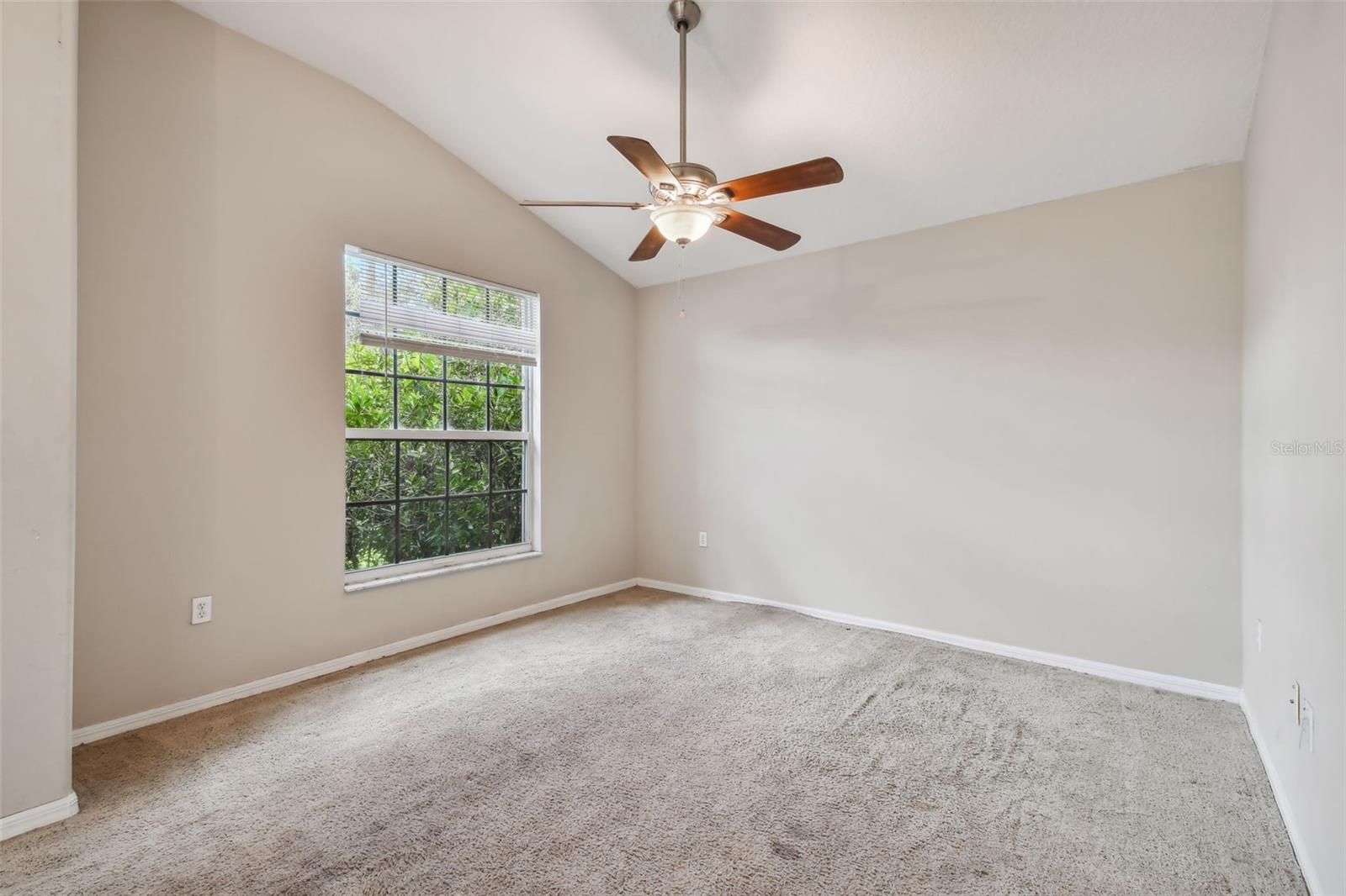 1561 E MERRICK DR, DELTONA, FL, 32738