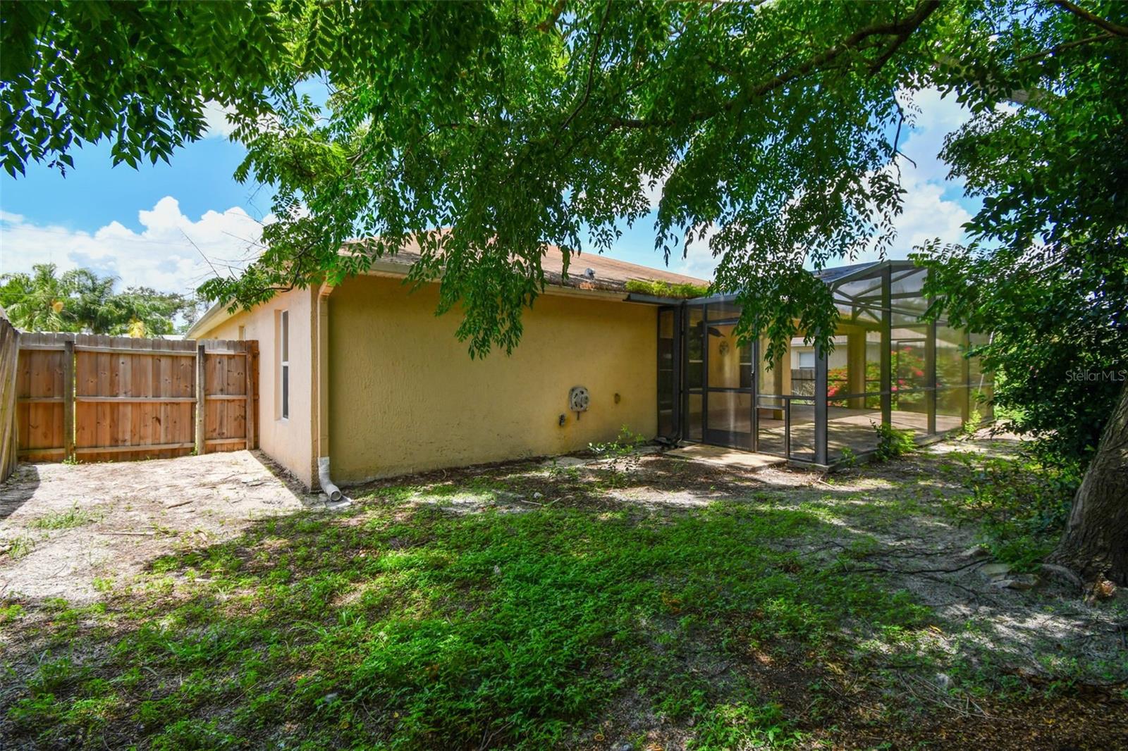 1561 E MERRICK DR, DELTONA, FL, 32738