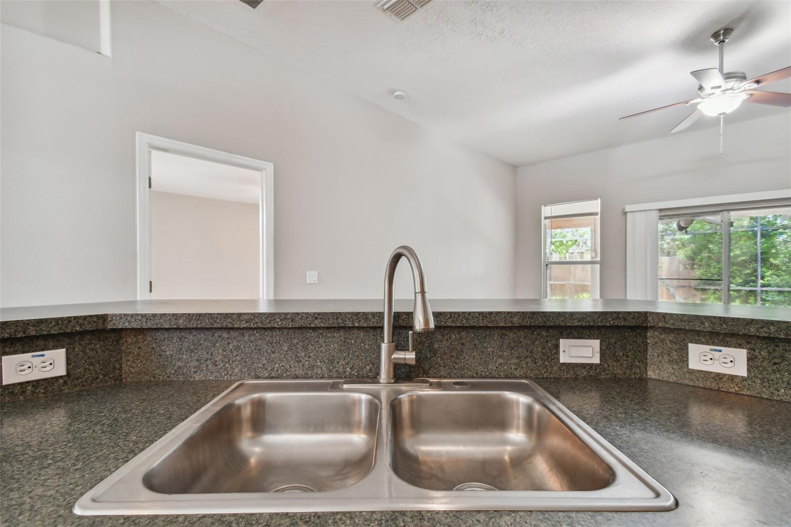 1561 E MERRICK DR, DELTONA, FL, 32738