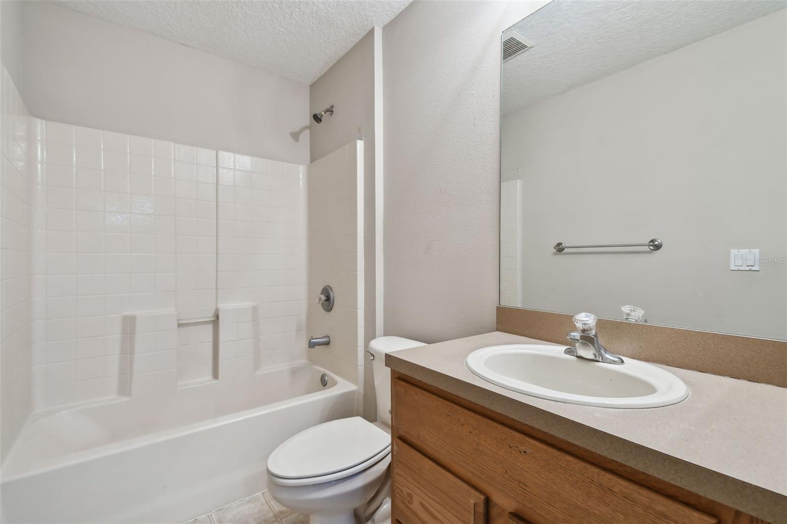 1561 E MERRICK DR, DELTONA, FL, 32738