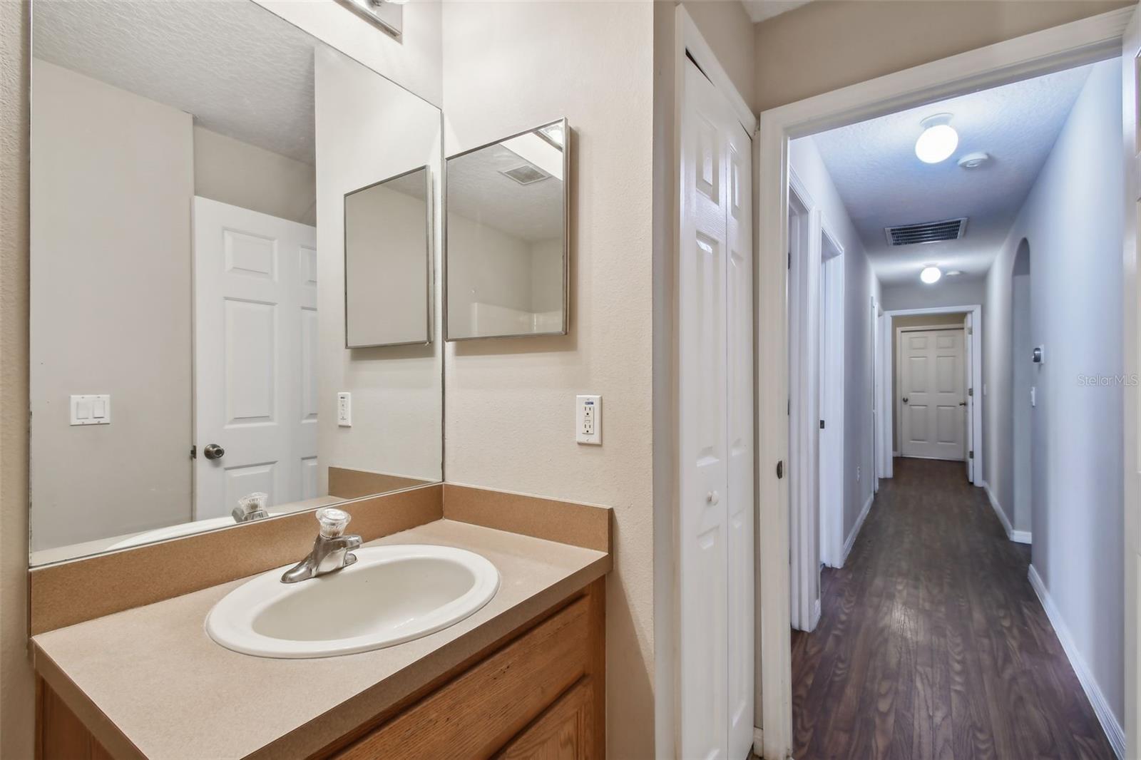1561 E MERRICK DR, DELTONA, FL, 32738
