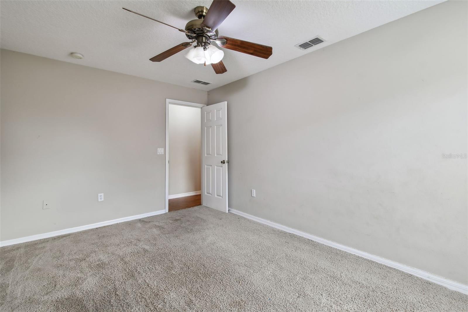 1561 E MERRICK DR, DELTONA, FL, 32738