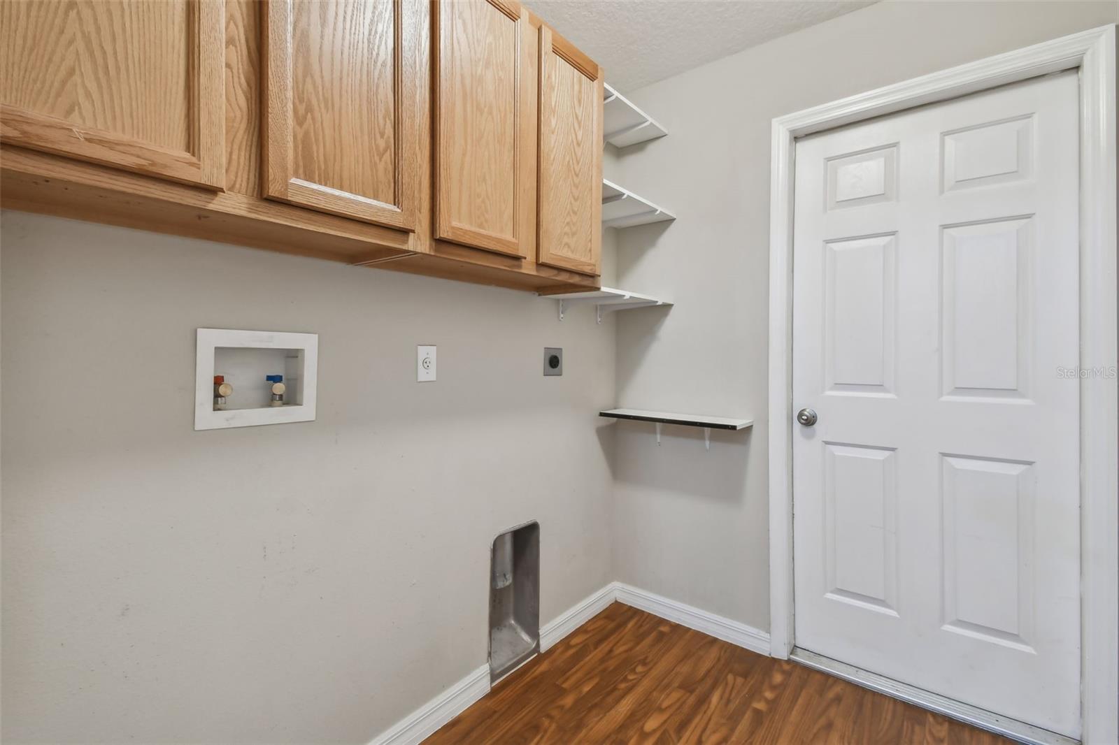 1561 E MERRICK DR, DELTONA, FL, 32738