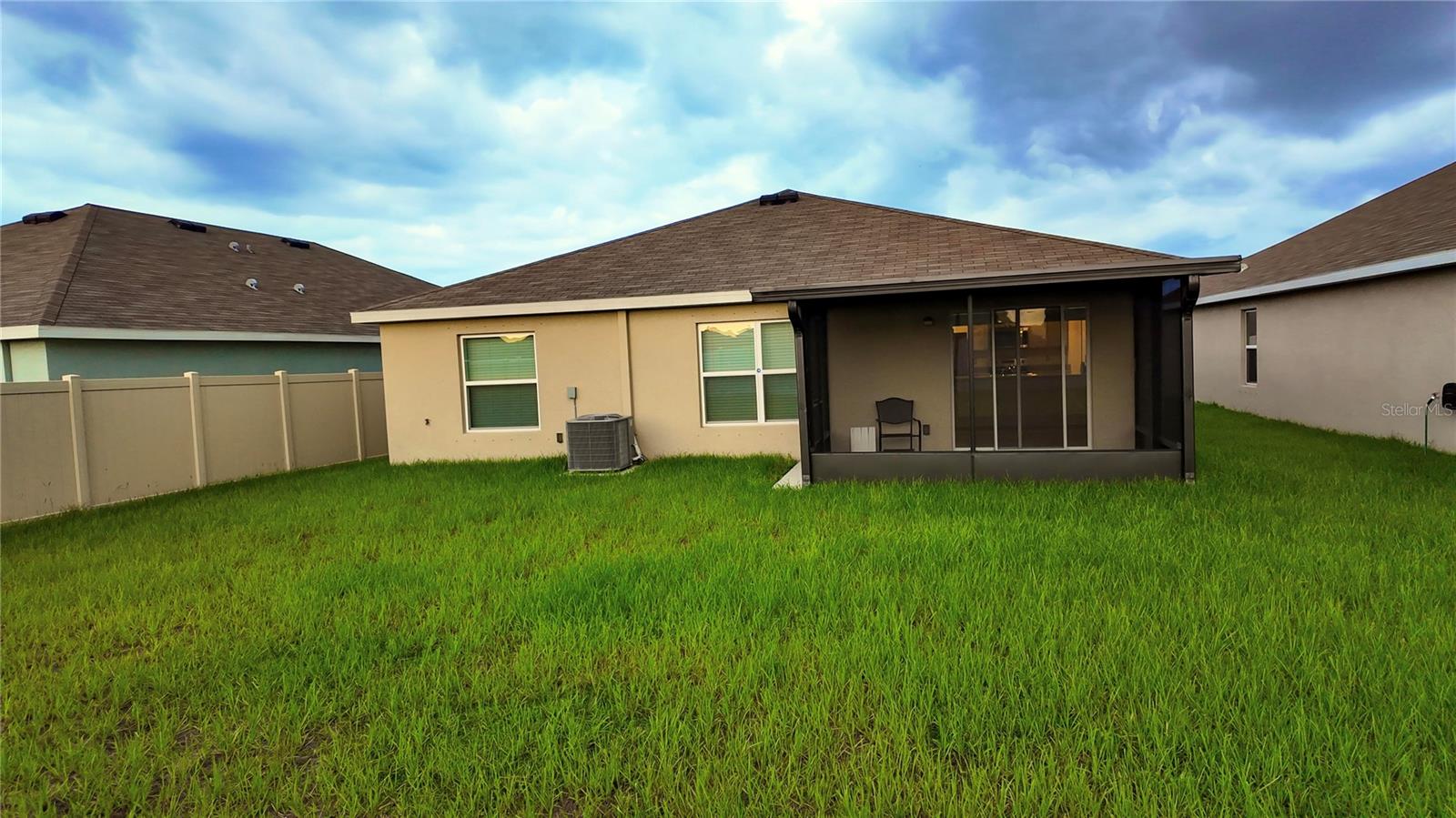 16717 PARKER RIVER ST, WIMAUMA, FL, 33598
