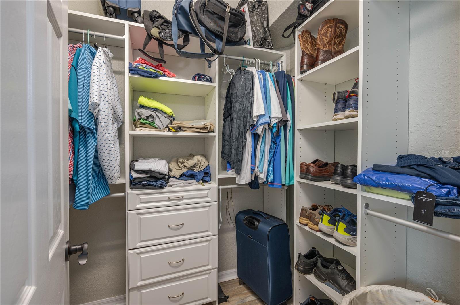 6803 HERMITAGE DR, LAKELAND, FL, 33810