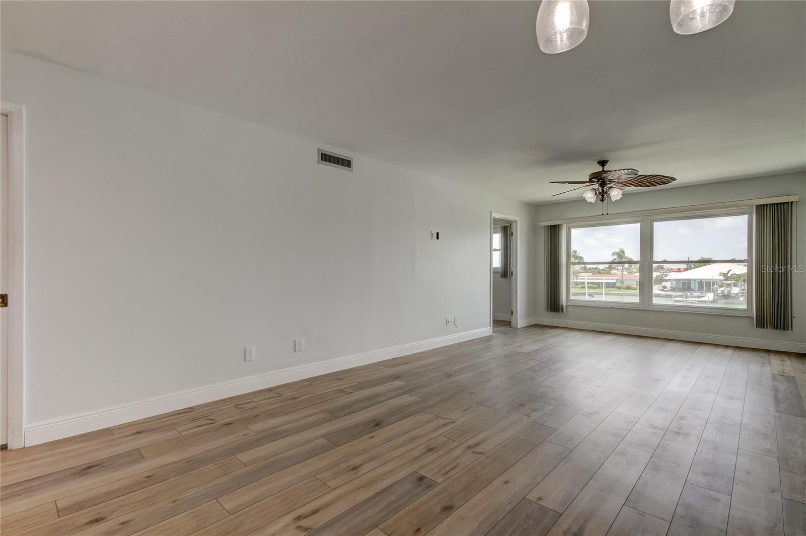 12405 3RD ST E #202, TREASURE ISLAND, FL, 33706