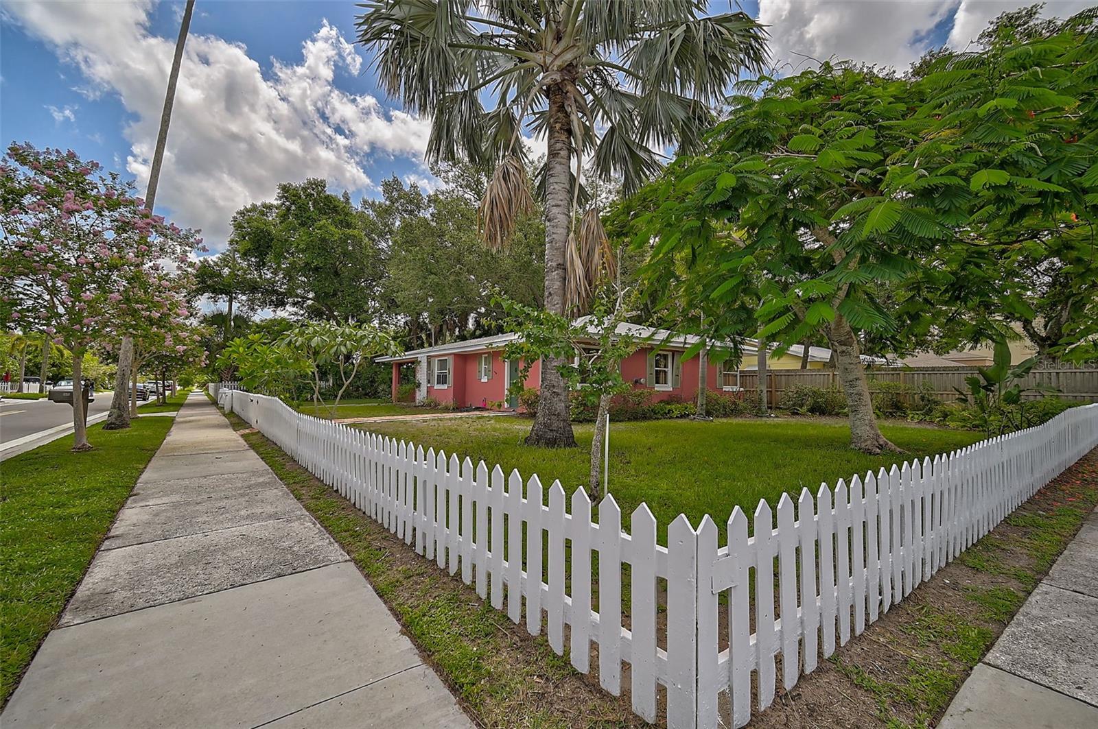 628 N ORANGE AVE, SARASOTA, FL, 34236