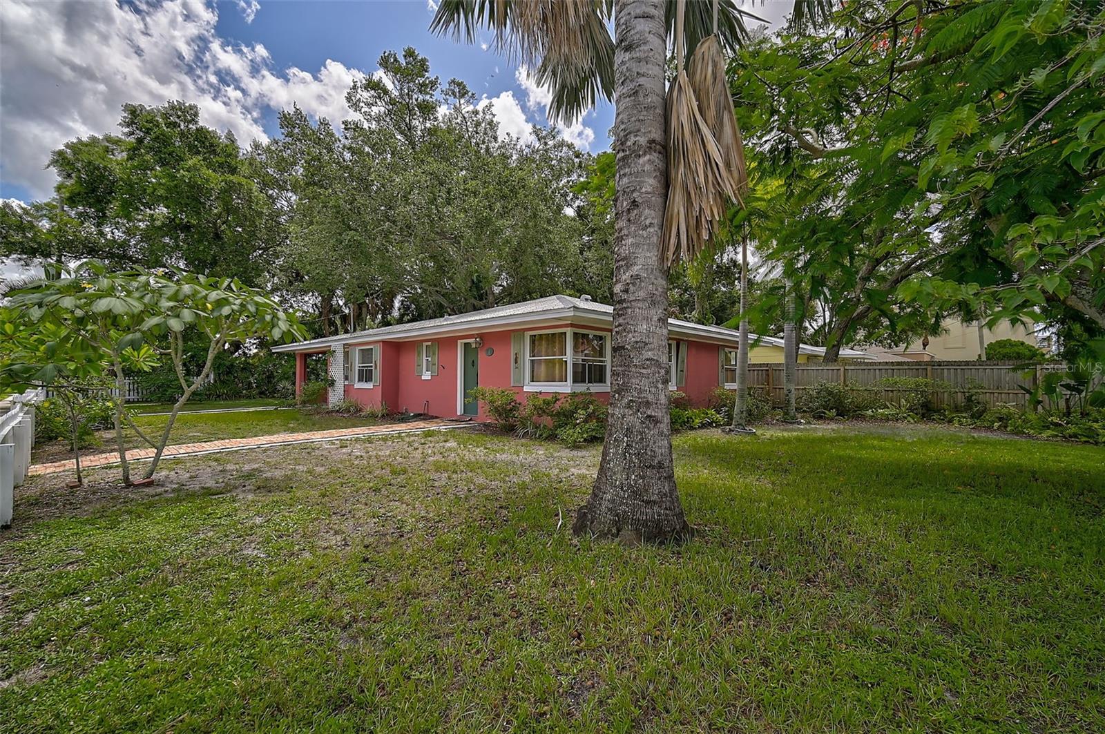 628 N ORANGE AVE, SARASOTA, FL, 34236