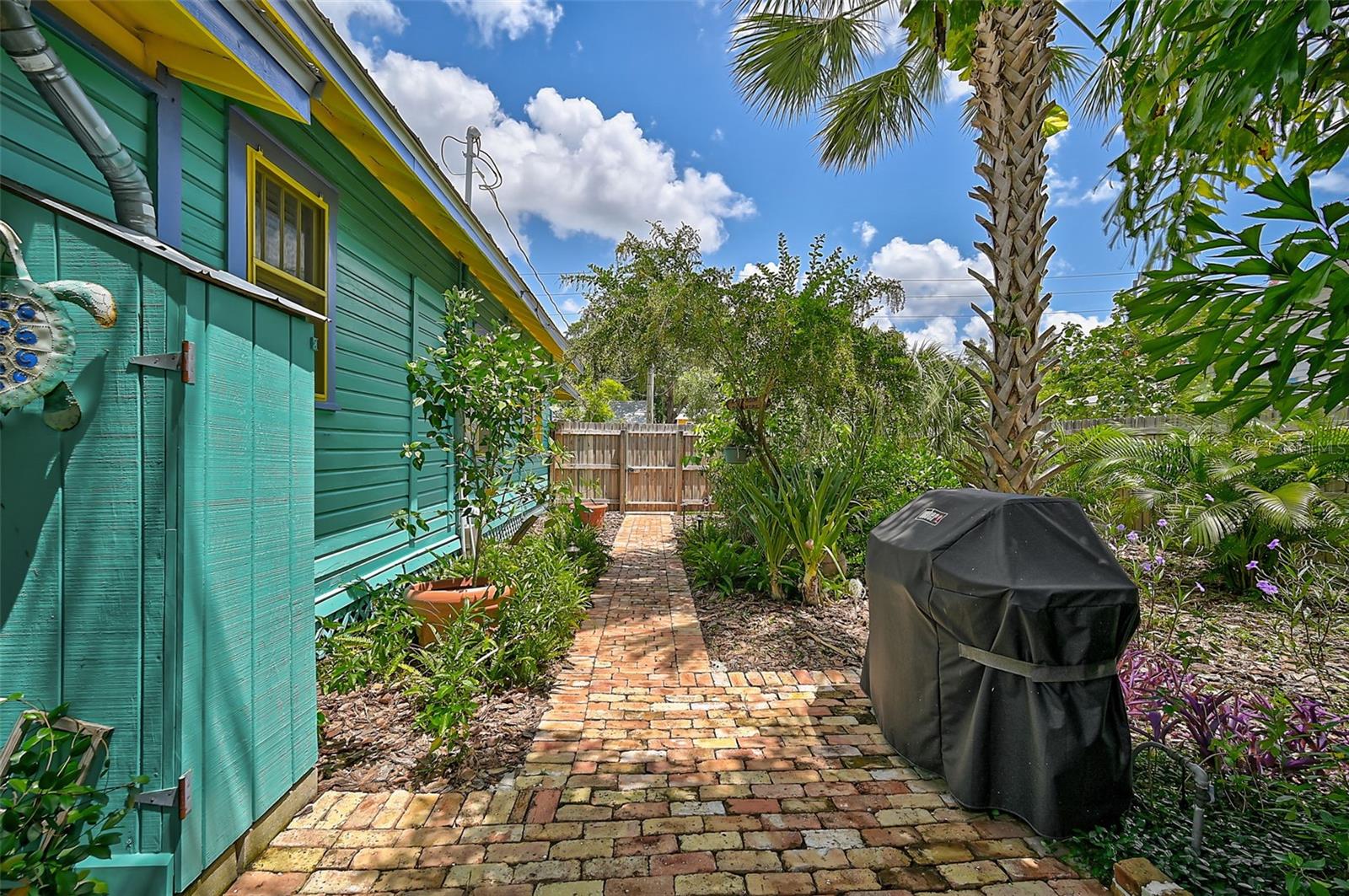 628 N ORANGE AVE, SARASOTA, FL, 34236