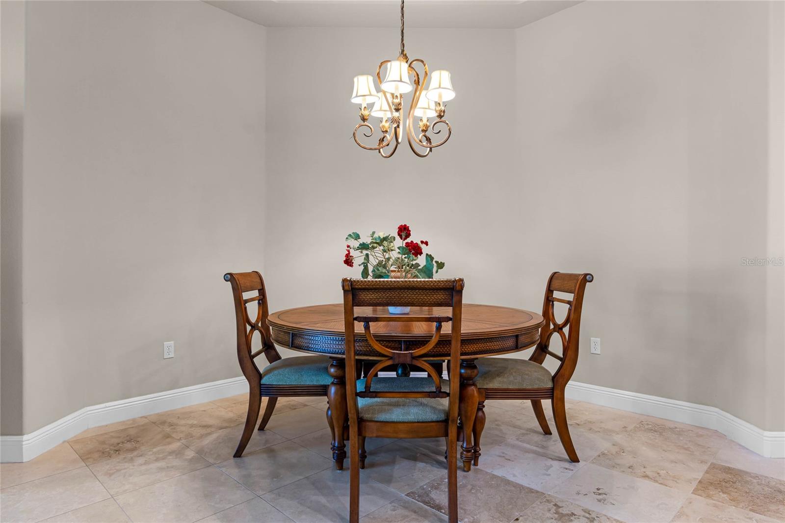 118 LOWER LAKE CT, DEBARY, FL, 32713