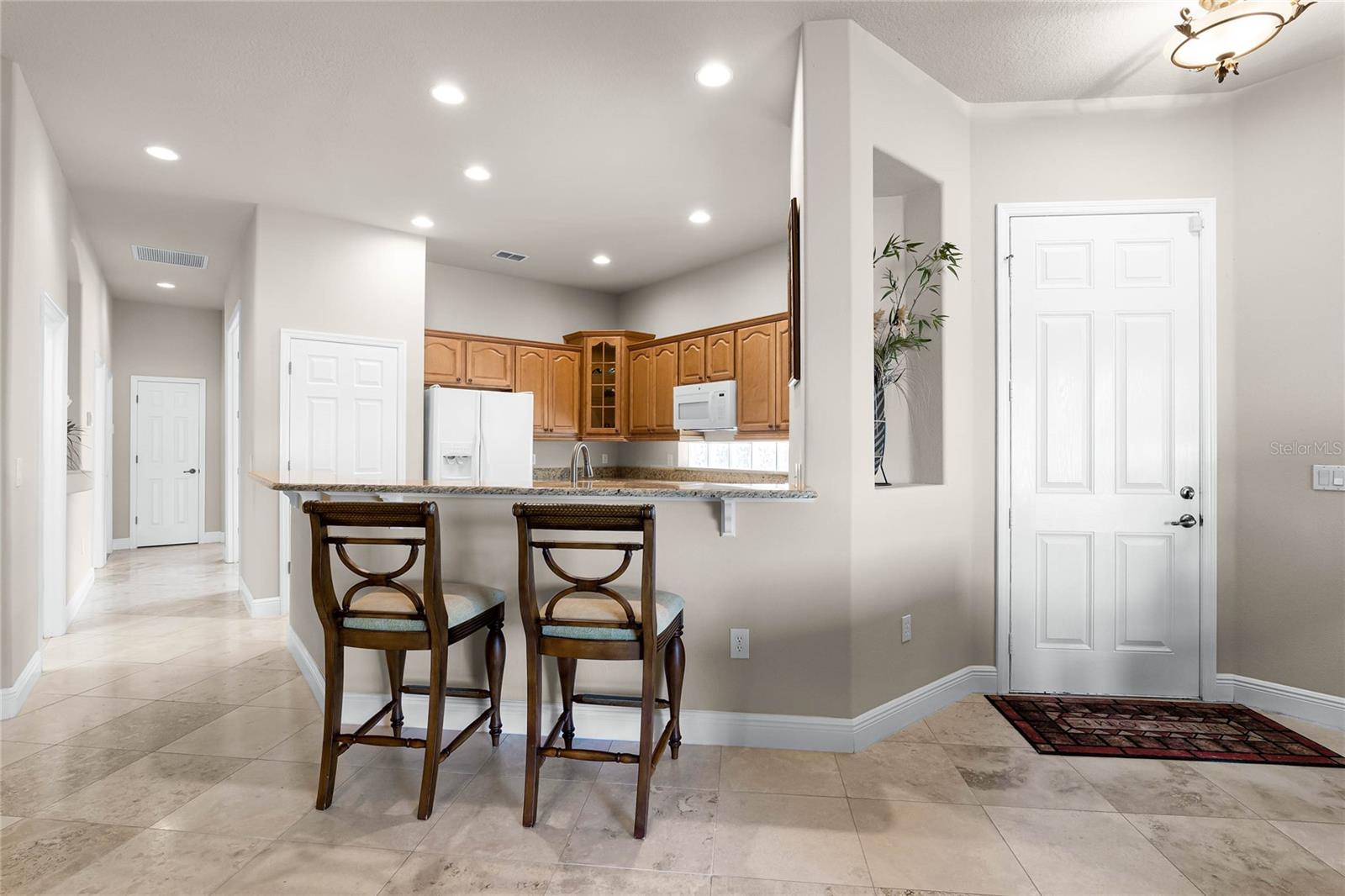 118 LOWER LAKE CT, DEBARY, FL, 32713