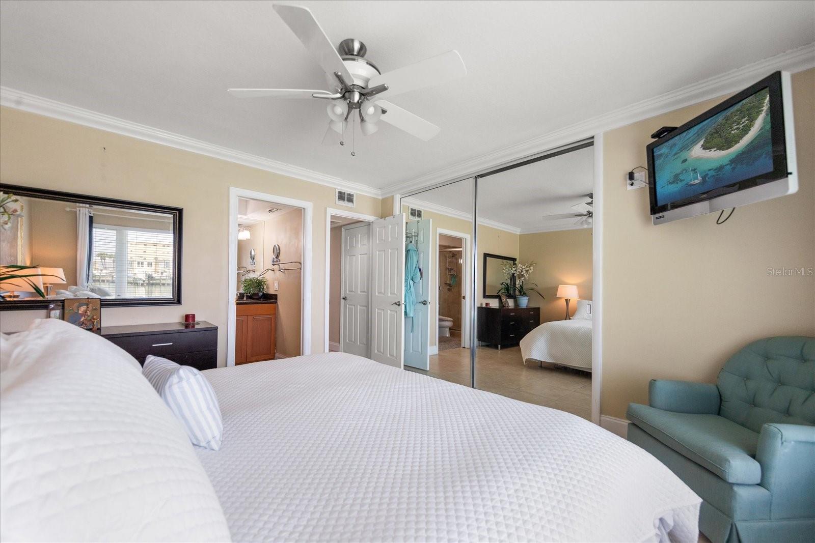 400 LARBOARD WAY #106, CLEARWATER BEACH, FL, 33767