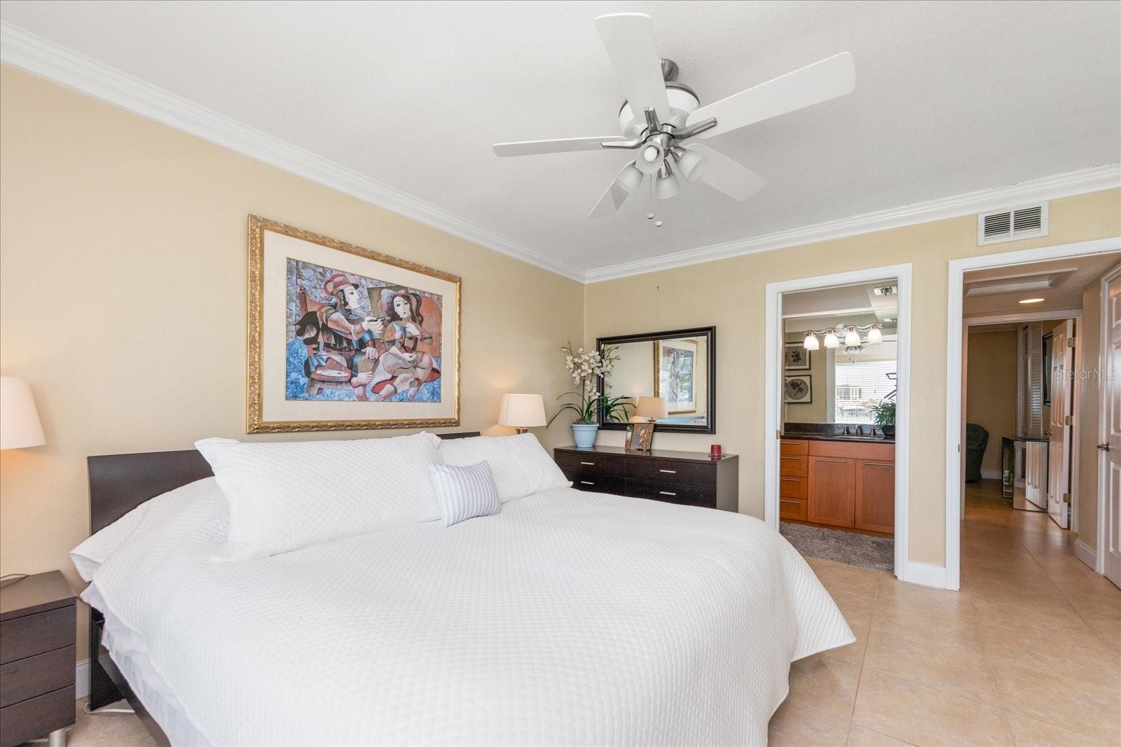 400 LARBOARD WAY #106, CLEARWATER BEACH, FL, 33767
