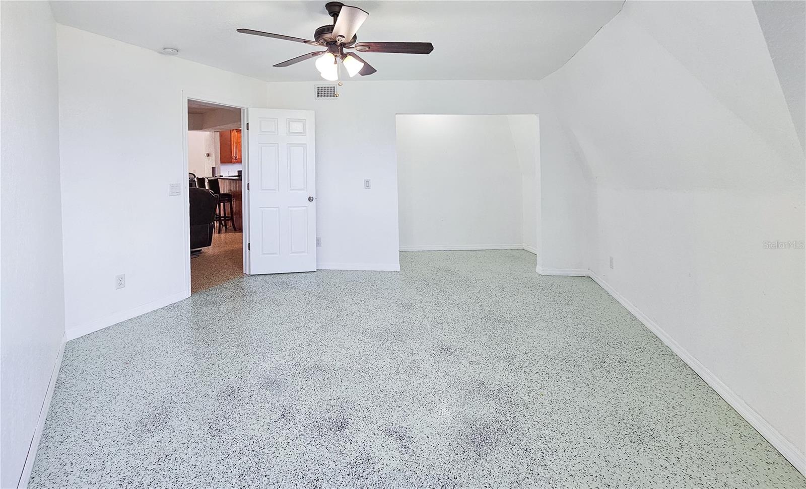 624 VOLCO RD, EDGEWATER, FL, 32141